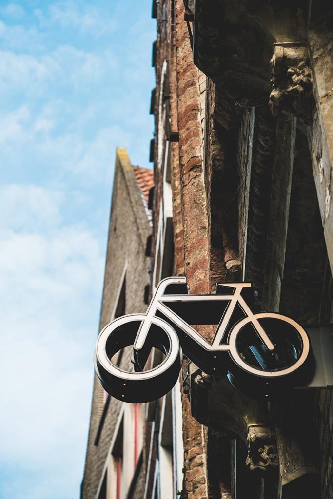 Refuse to hibernate Bruges garage vélos