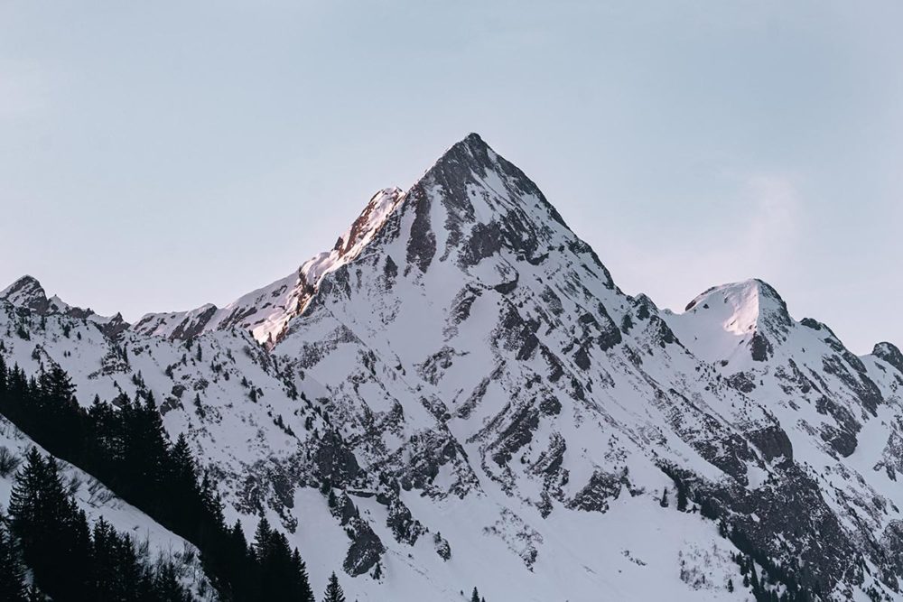 Alpes du Léman en hiver activités nordiques couverture Refuse to hibernate