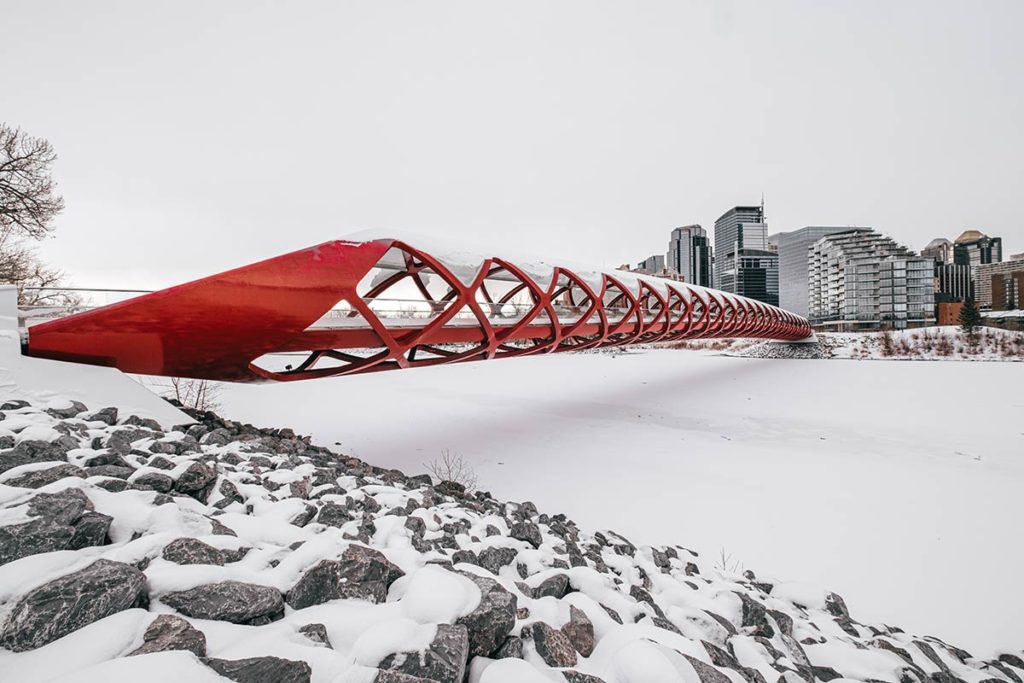 pont de la Paix vue sur la ville Calgary Refuse to hibernate