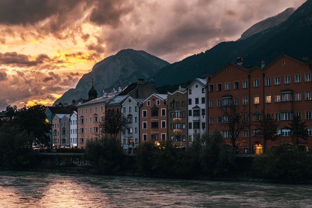 maisons colorées du quartier Mariahilf Innsbruck Refuse to hibernate