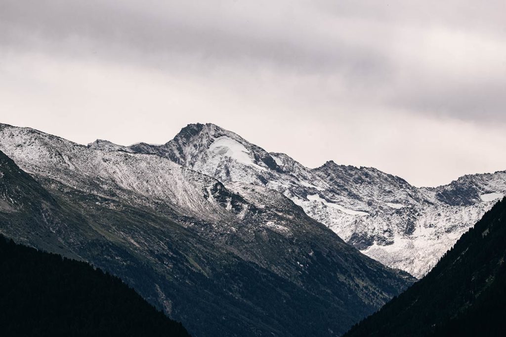 route Alpine du Grossglockner montagne enneigée Refuse to hibernate